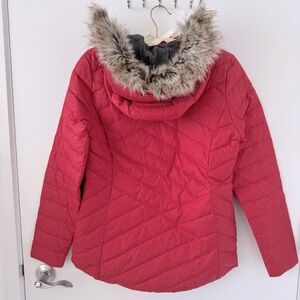 Eddie Bauer Women’s Hooded Down Jacket in Red Size S Excellent Condition